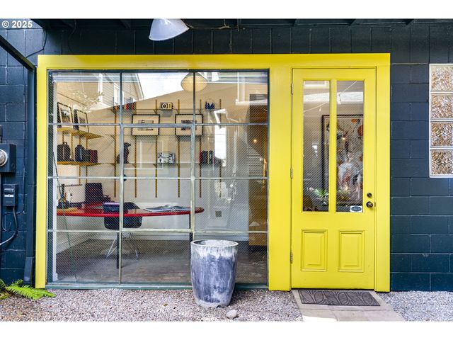 1825 Se 7TH Ave, Portland, OR 97214