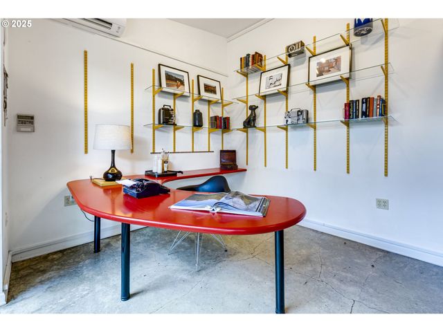 1825 Se 7TH Ave, Portland, OR 97214