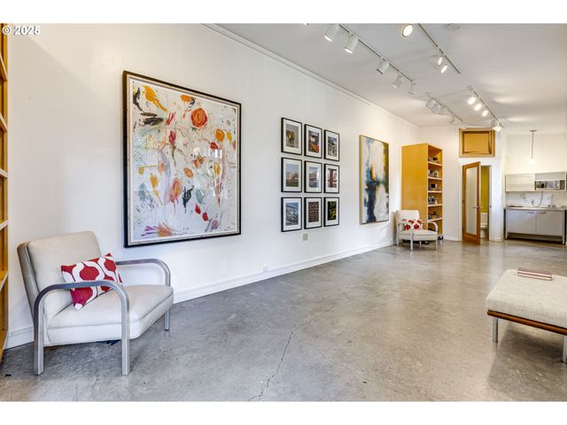 1825 Se 7TH Ave, Portland, OR 97214