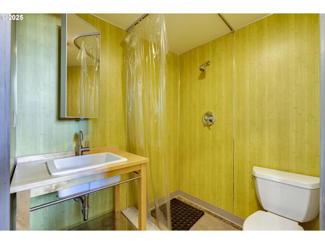 1825 Se 7TH Ave, Portland, OR 97214