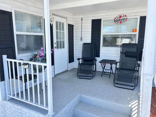 1325 S 33 Road, Hollywood, FL 33021