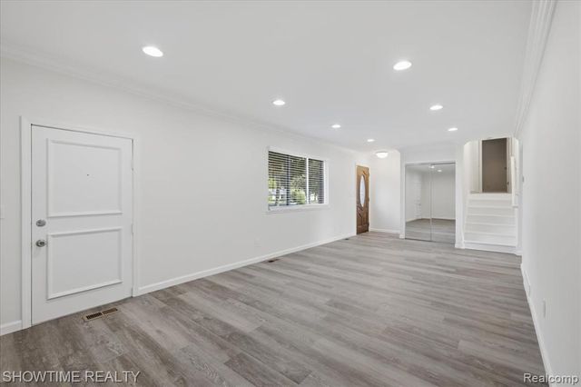 29255 Utley Road, Farmington Hills, MI 48334