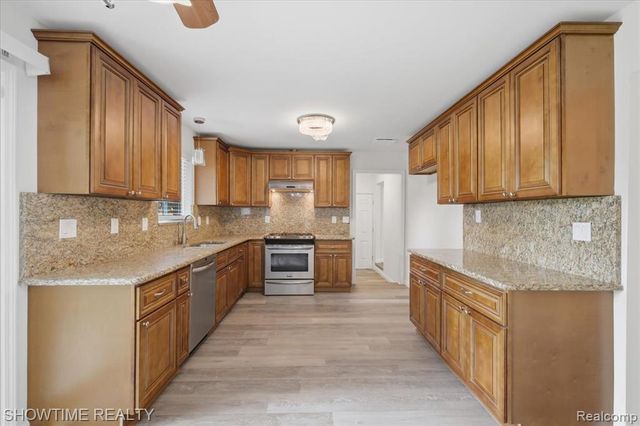 29255 Utley Road, Farmington Hills, MI 48334