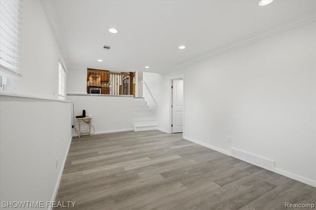29255 Utley Road, Farmington Hills, MI 48334