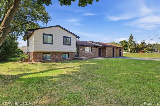 29255 Utley Road, Farmington Hills, MI 48334