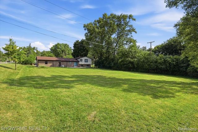 29255 Utley Road, Farmington Hills, MI 48334