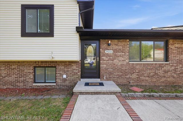29255 Utley Road, Farmington Hills, MI 48334