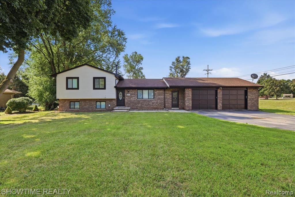 29255 Utley Road, Farmington Hills, MI 48334