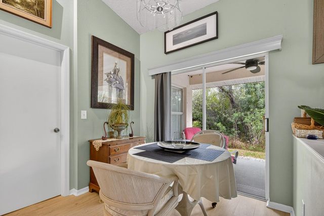 2005 GARDENIA LANDINGS LANE, Sun City Center, FL 33573