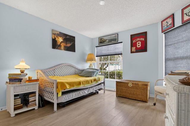 2005 GARDENIA LANDINGS LANE, Sun City Center, FL 33573