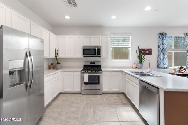 17237 W WEST WIND Drive, Surprise, AZ 85387