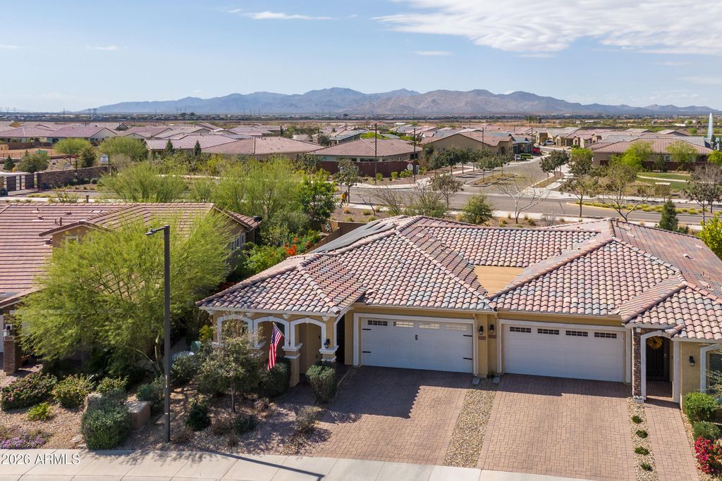 17237 W WEST WIND Drive, Surprise, AZ 85387