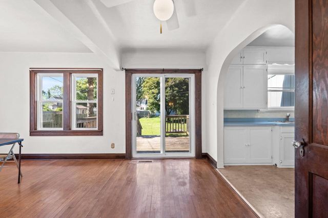 1851 PREBLE AVENUE, Green Bay, WI 54302
