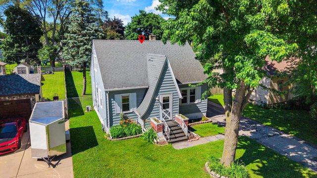 1851 PREBLE AVENUE, Green Bay, WI 54302