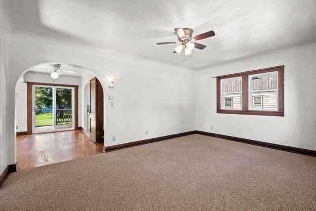 1851 PREBLE AVENUE, Green Bay, WI 54302