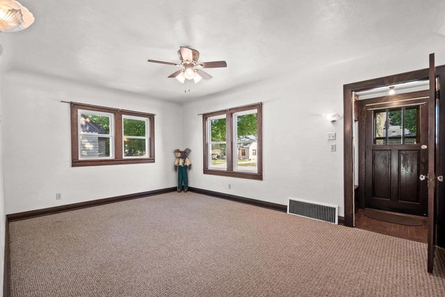 1851 PREBLE AVENUE, Green Bay, WI 54302