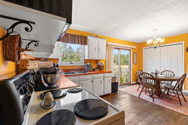 7068 Fruitvale Road, Montague, MI 49437