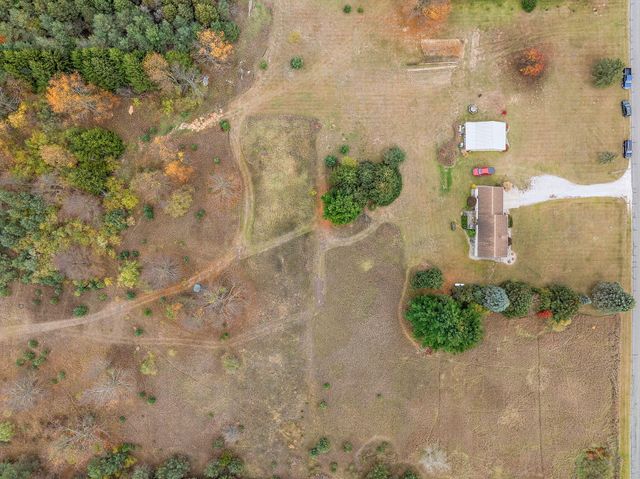 7068 Fruitvale Road, Montague, MI 49437