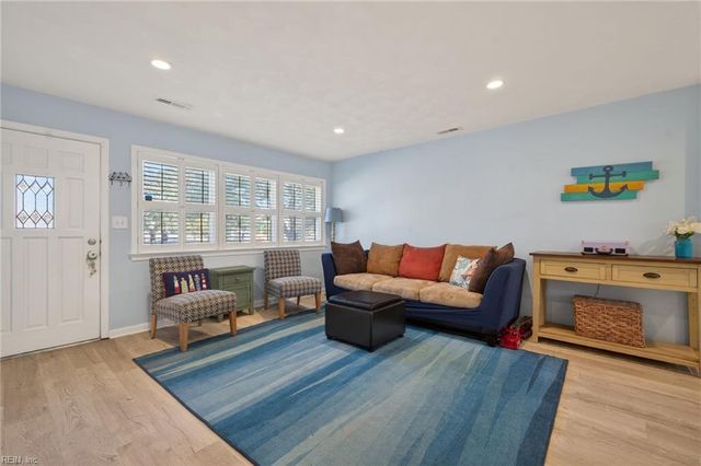 2905 Lynnhaven DR, Virginia Beach, VA 23451