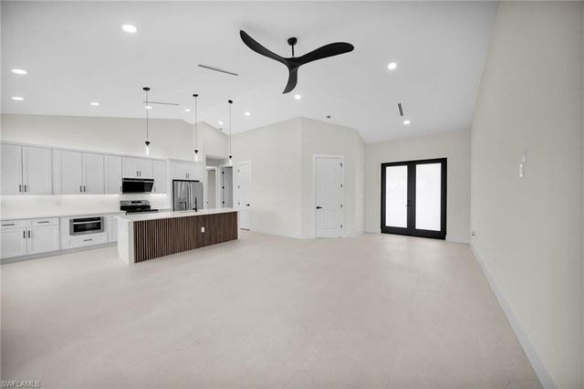 634 SE 1st TER, Cape Coral, FL 33990