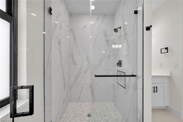 634 SE 1st TER, Cape Coral, FL 33990