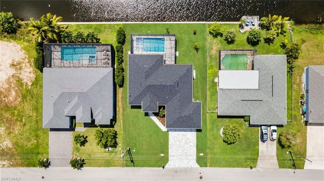 634 SE 1st TER, Cape Coral, FL 33990