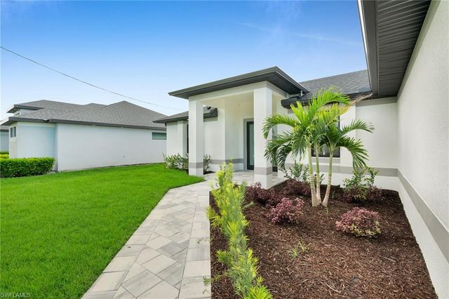 634 SE 1st TER, Cape Coral, FL 33990