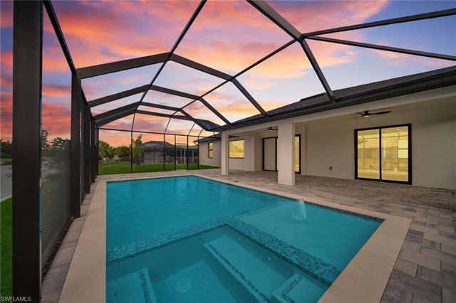 634 SE 1st TER, Cape Coral, FL 33990