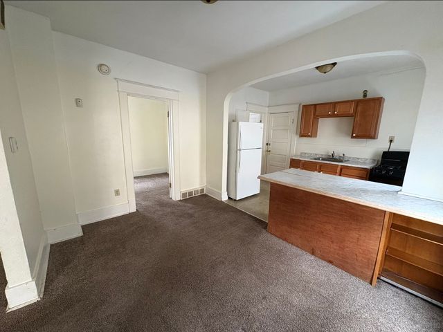 806 HESS Avenue, Erie, PA 16503