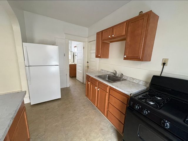 806 HESS Avenue, Erie, PA 16503