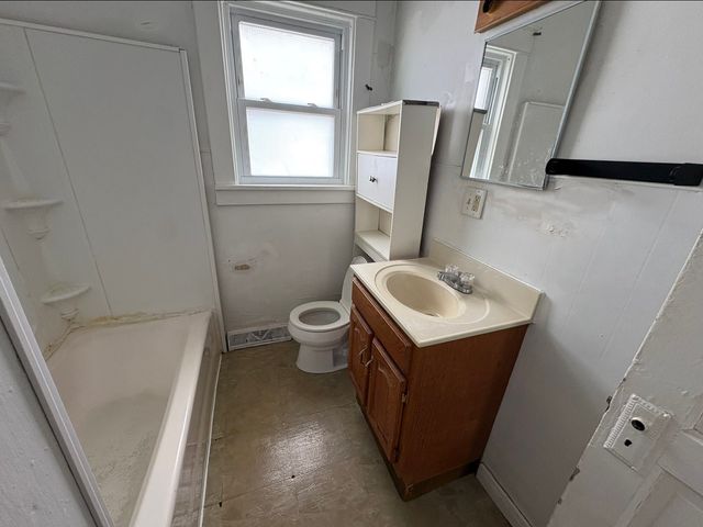 806 HESS Avenue, Erie, PA 16503