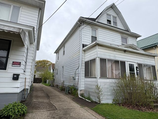 806 HESS Avenue, Erie, PA 16503