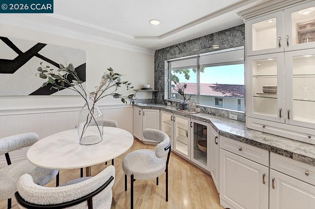 1605 Ptarmigan Dr 1B, Walnut Creek, CA 94595