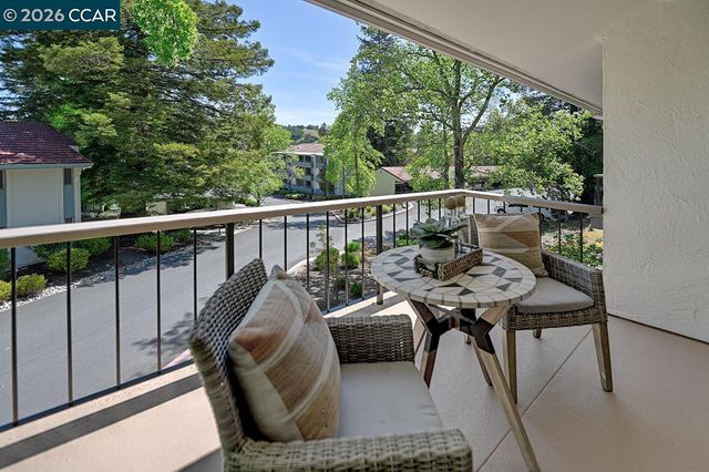 1605 Ptarmigan Dr 1B, Walnut Creek, CA 94595