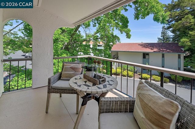 1605 Ptarmigan Dr 1B, Walnut Creek, CA 94595