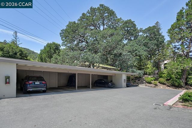 1605 Ptarmigan Dr 1B, Walnut Creek, CA 94595
