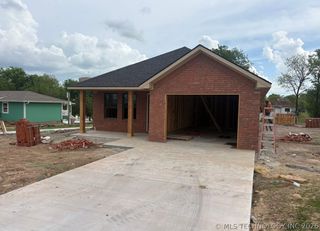 210 W Monroe, Mcalester, OK 74501