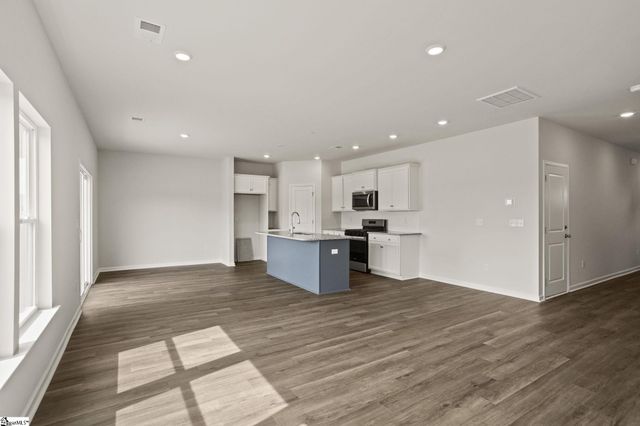 108 Wilson School Street, Simpsonville, SC 29681
