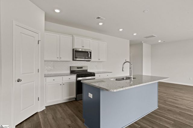 108 Wilson School Street, Simpsonville, SC 29681