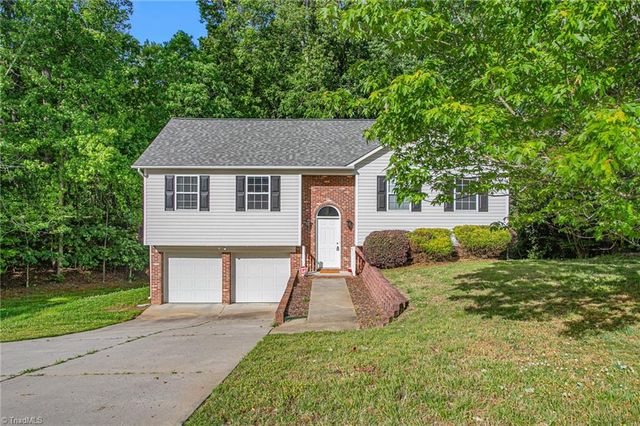 2013 Priya Street, Thomasville, NC 27360
