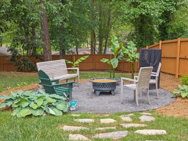 1975 Mcafee Place, Decatur, GA 30032