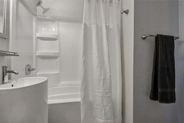 508 E 21st Street S, Newton, IA 50208