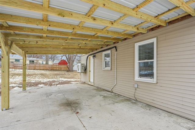 508 E 21st Street S, Newton, IA 50208