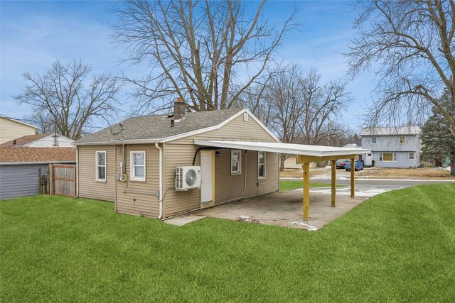 508 E 21st Street S, Newton, IA 50208