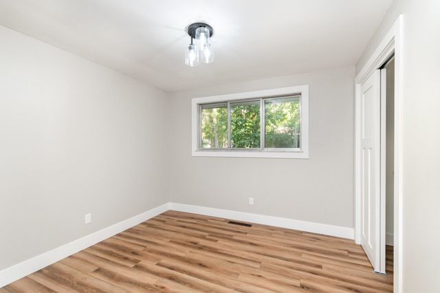 4911 Sturgeon Creek Parkway, Midland, MI 48640