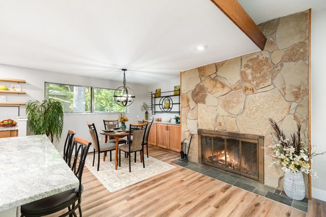 4911 Sturgeon Creek Parkway, Midland, MI 48640