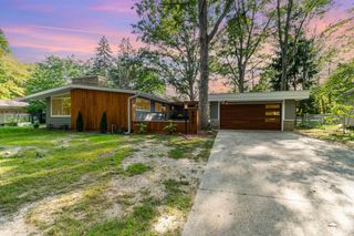 4911 Sturgeon Creek Parkway, Midland, MI 48640