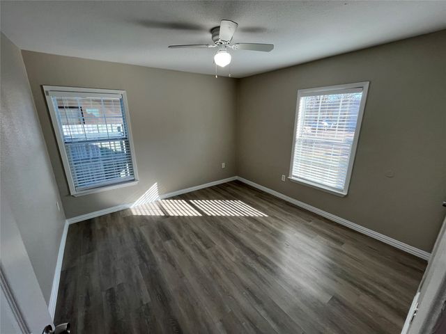 8335 Tenino Street, Dallas, TX 75217