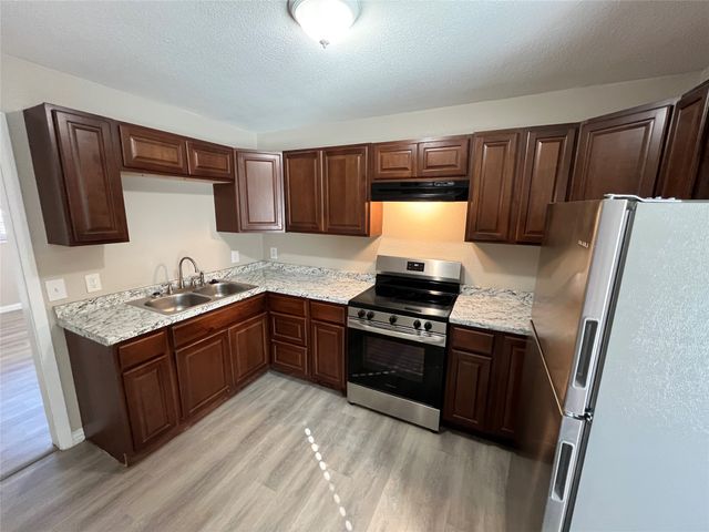 8335 Tenino Street, Dallas, TX 75217