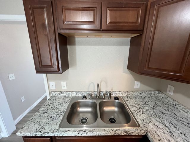 8335 Tenino Street, Dallas, TX 75217